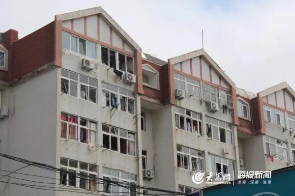 突發(fā)！青島一居民樓發(fā)生爆燃！已造1人死亡，7人受傷！3公里外有震感…